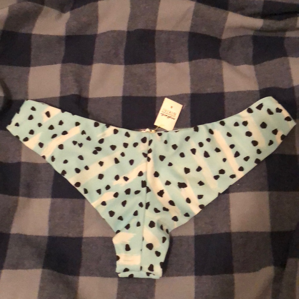 SMALL SPLASH SEAMLESS ADRIFT BOTTOM - NWT - Picture 3 of 5